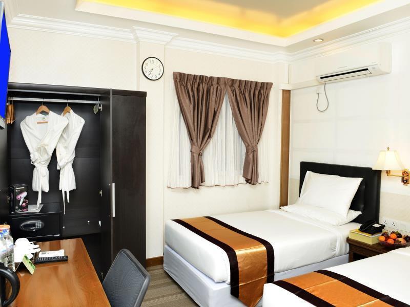 Hotel Grand United - 21St Downtown Yangon Dış mekan fotoğraf