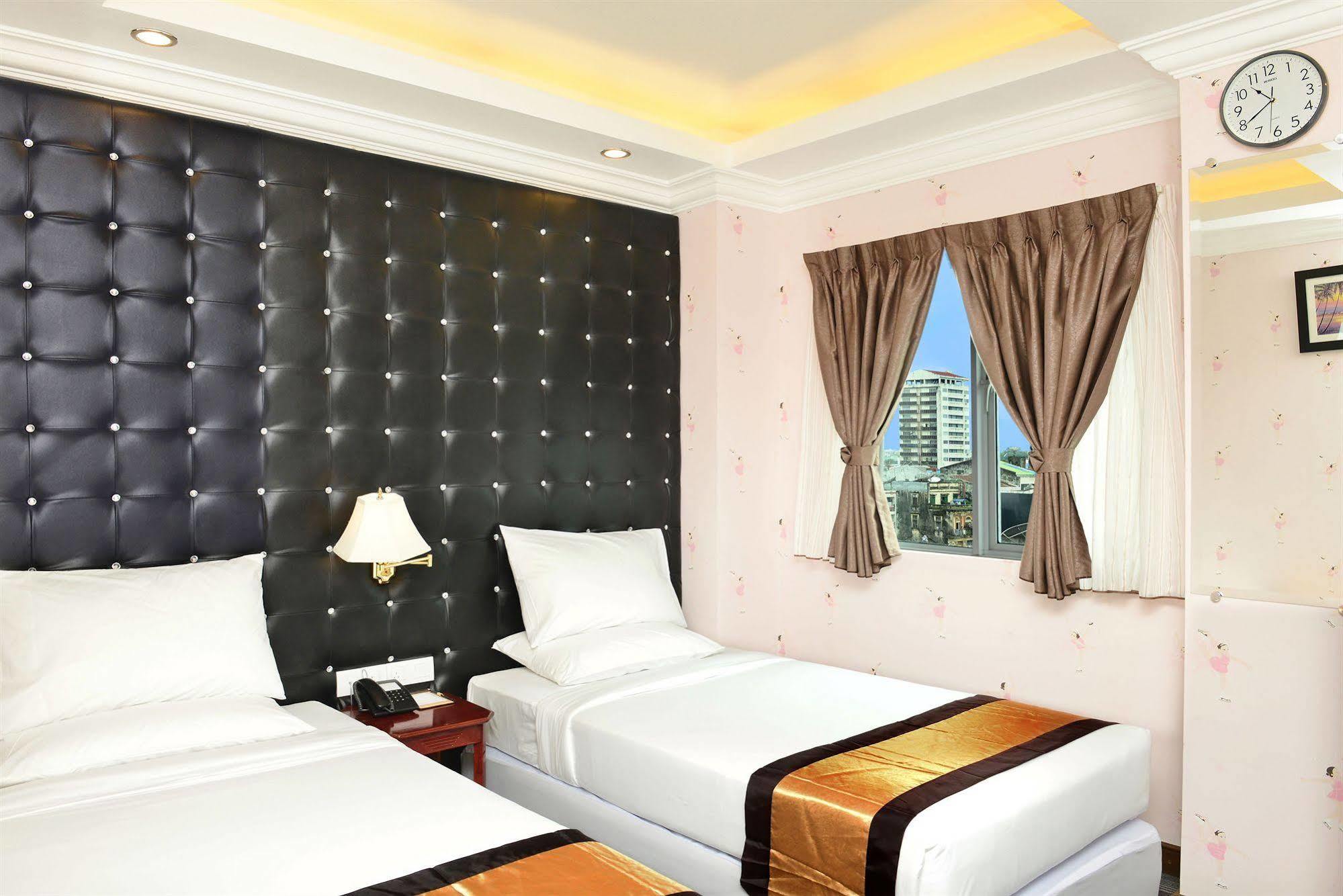 Hotel Grand United - 21St Downtown Yangon Dış mekan fotoğraf